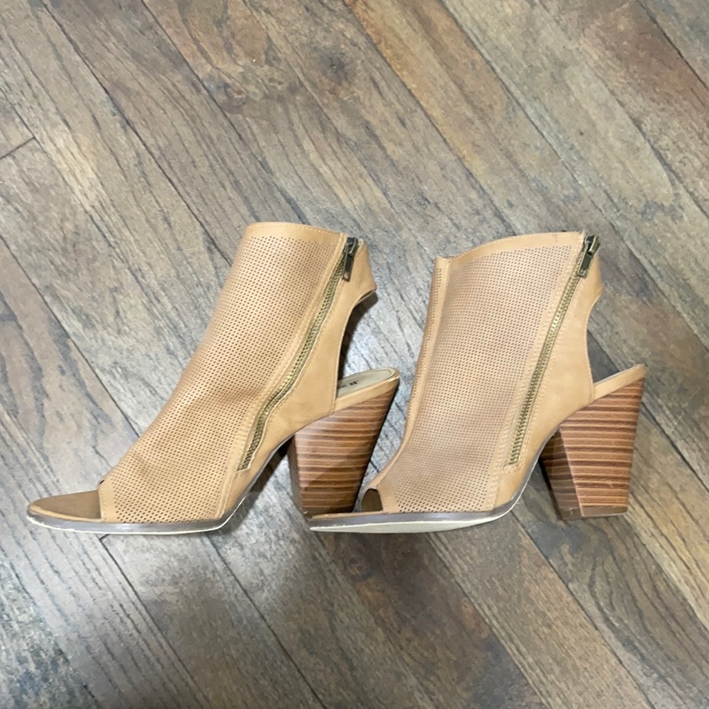 Open toed/heel booties